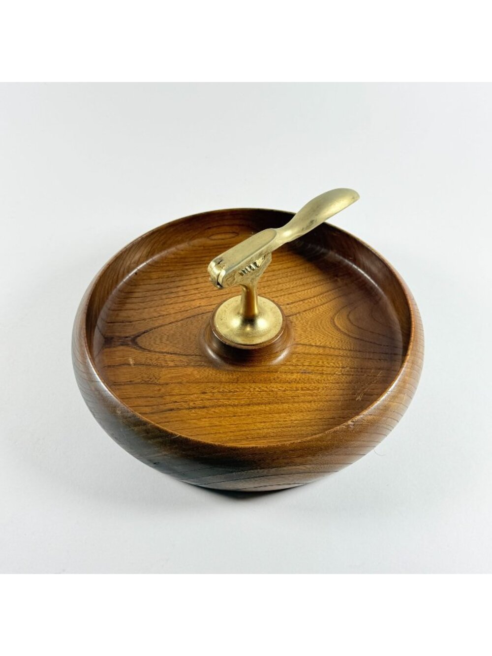 Vintage MCM Wooden Rustic Nutcracker Bowl Center Tree Holder Japan
